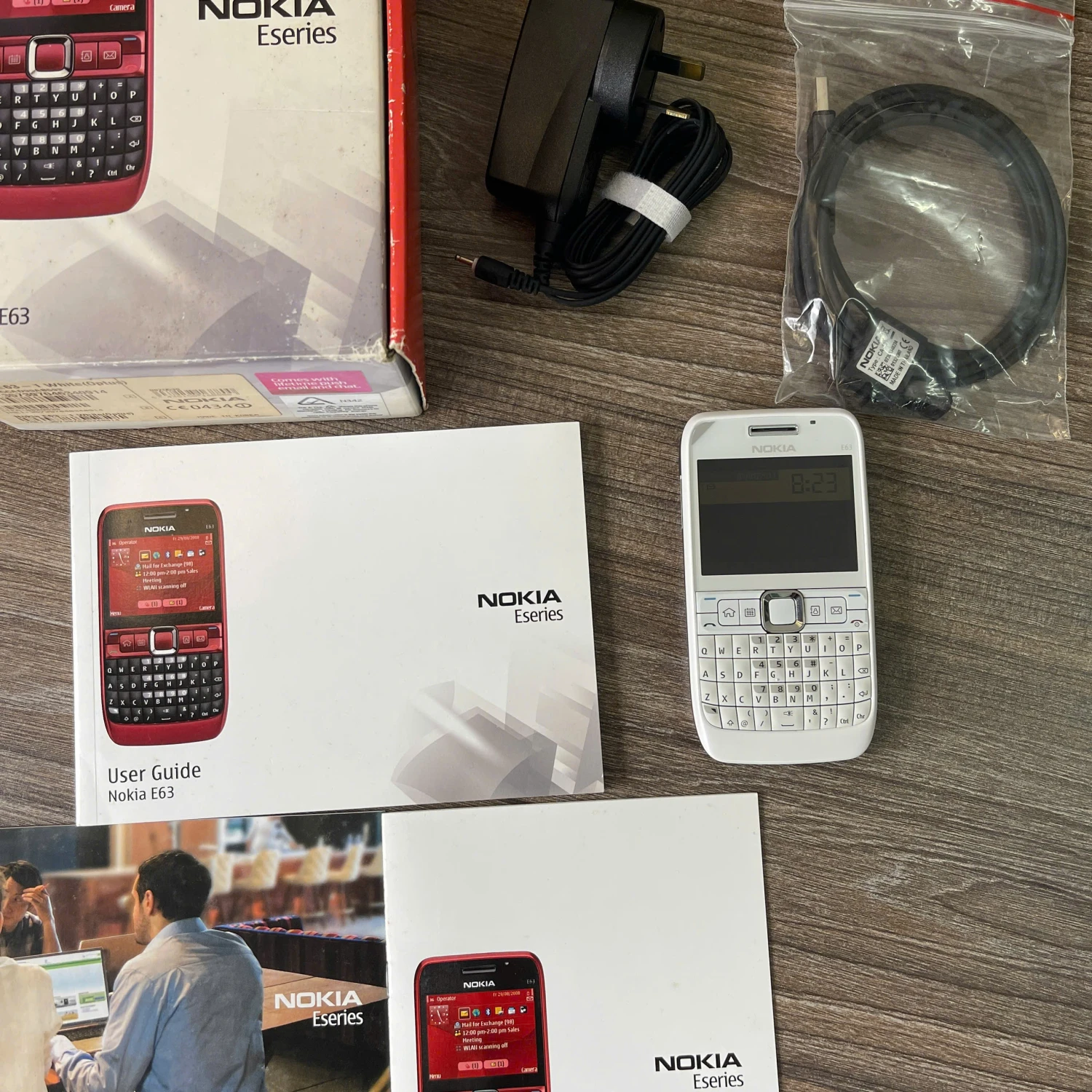 Nokia E63 Trắng New Fullbox
